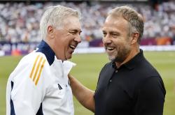 开云体育官网-皇马主场4-1大胜巴伦西亚，继续领跑西甲积分榜