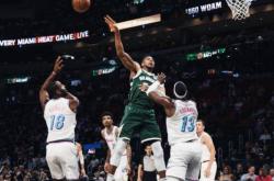 开云APP-关于雄鹿完胜76人，客场保持全队士气高昂的信息