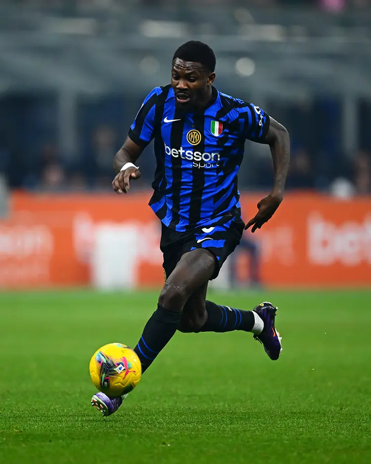 维罗纳客场战平博洛尼亚，状态持续