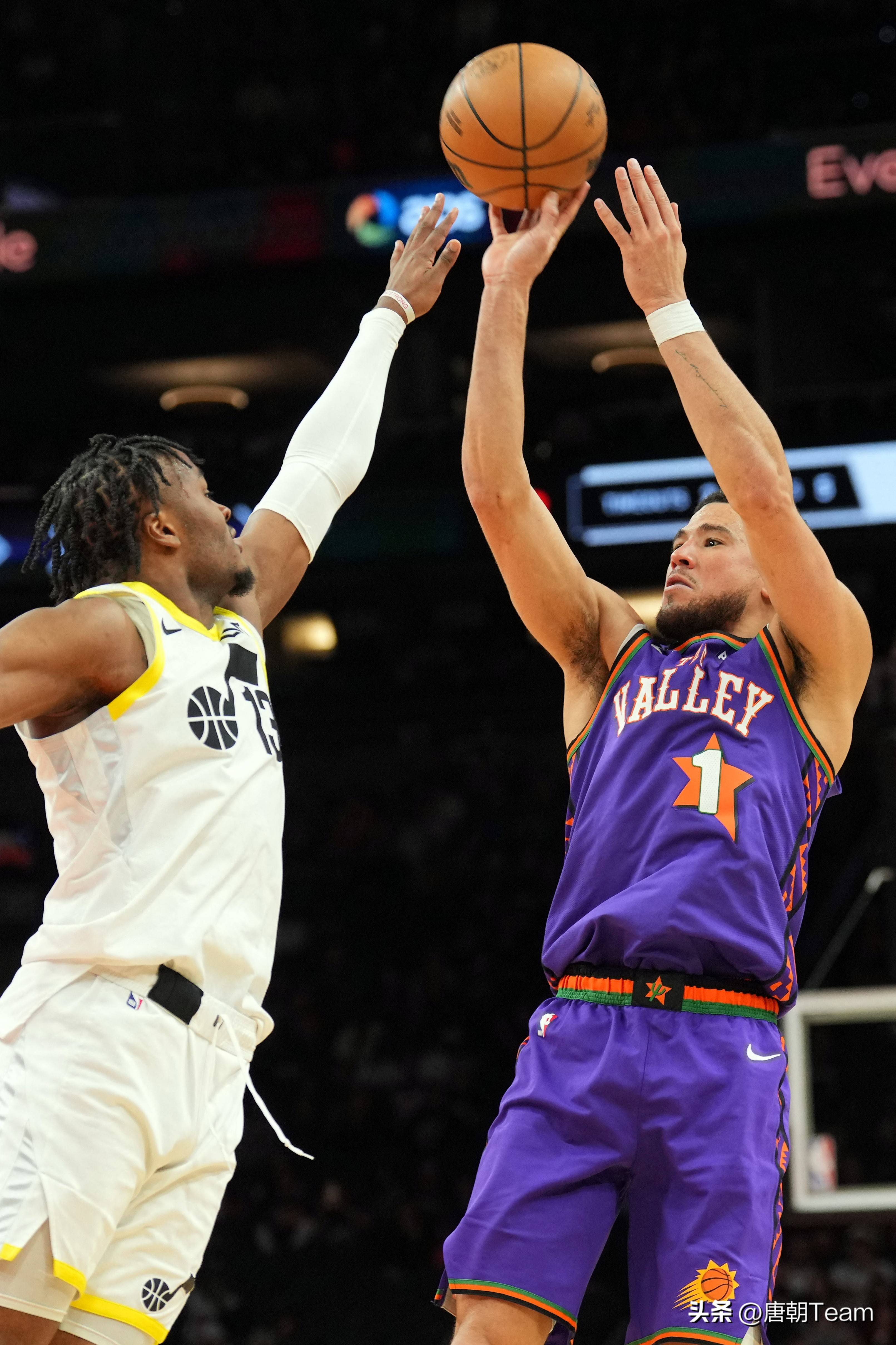 太阳取得激烈胜利！布克发威