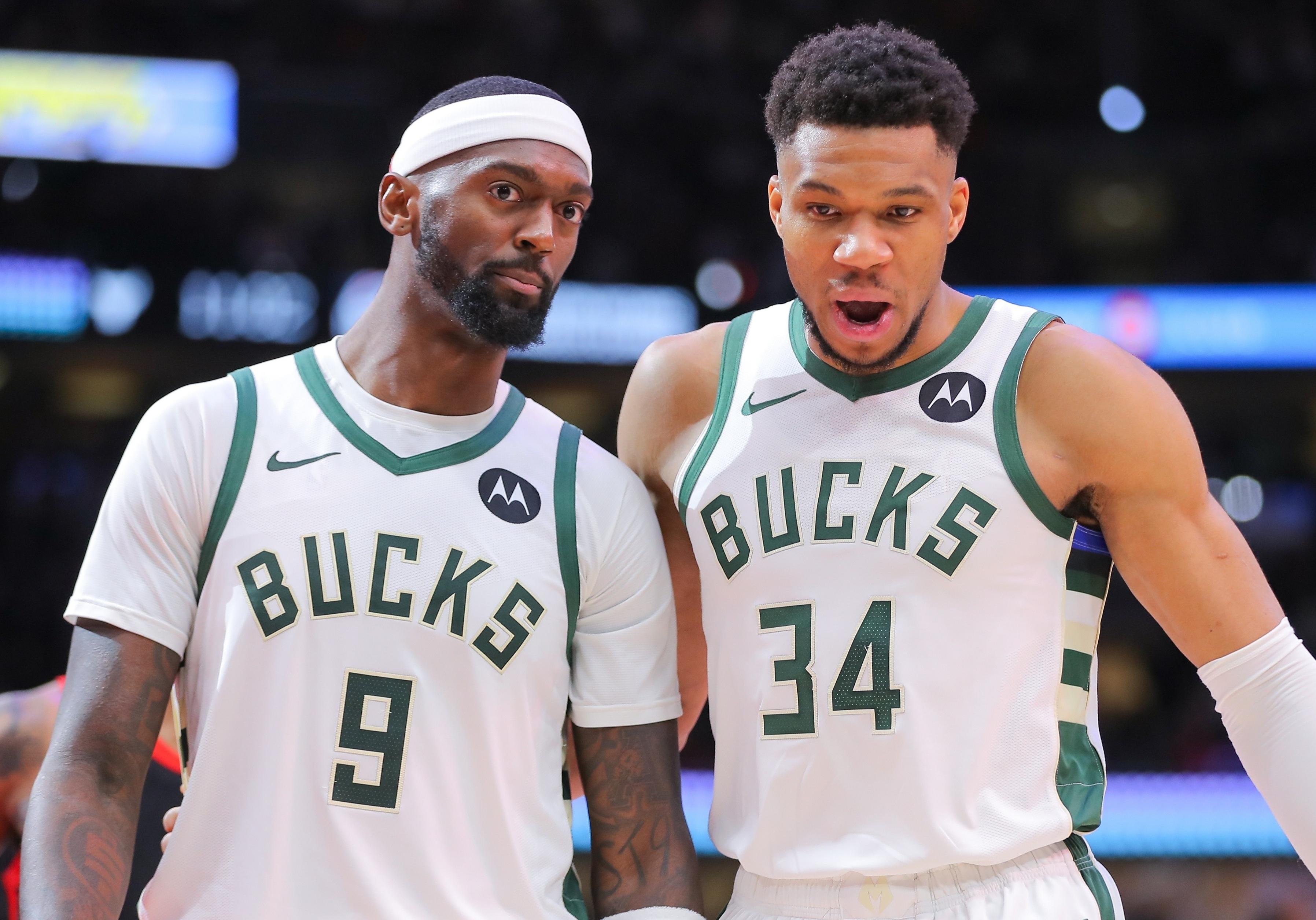 雄鹿胜国王，保罗格兰特表现出色